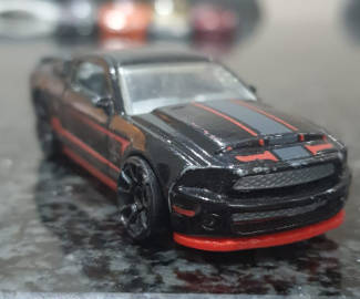 HOT WHEELS '10 FORD SHELBY GT 500