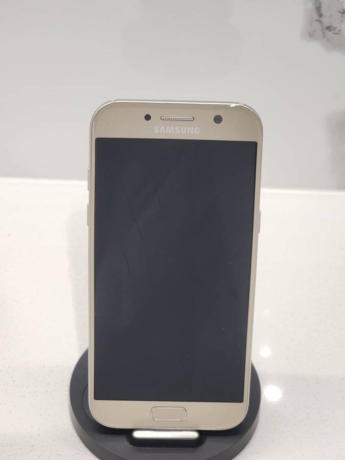Samsung Galaxy A5 (2017)  Fully Functional | Light Back Wear & Screen Scratches | USB Cable Include