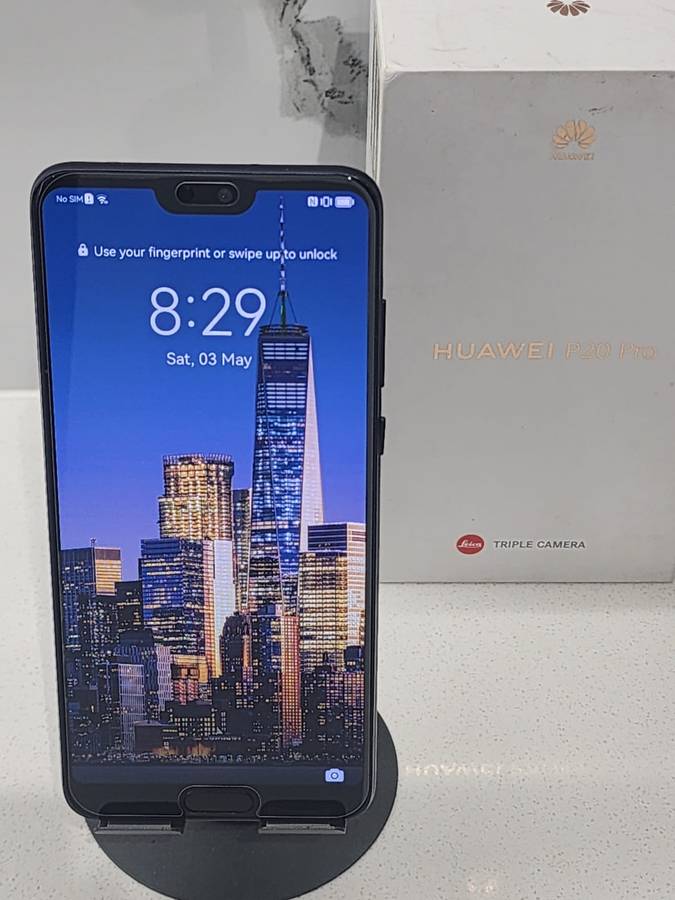 Huawei P20 Pro (128GB, Black) - OLED Display, Original Box + Cable