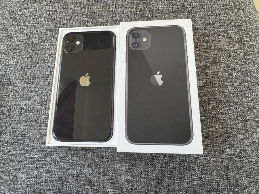 iPhone 11 - 64Gb