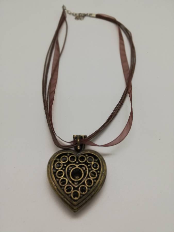 Costume Jewellery - 8 Necklaces