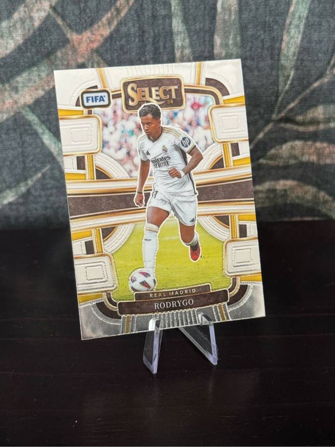 Real Madrid Bundle - Panini Select, Topps Chrome, Topps Finest