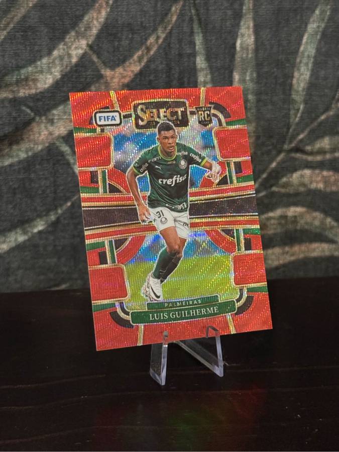 2023-24 Panini Select - Luis Guilherme RC Red Refractor 42/149 - Palmeiras