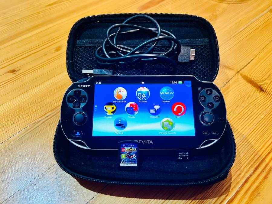 Play Station Vita