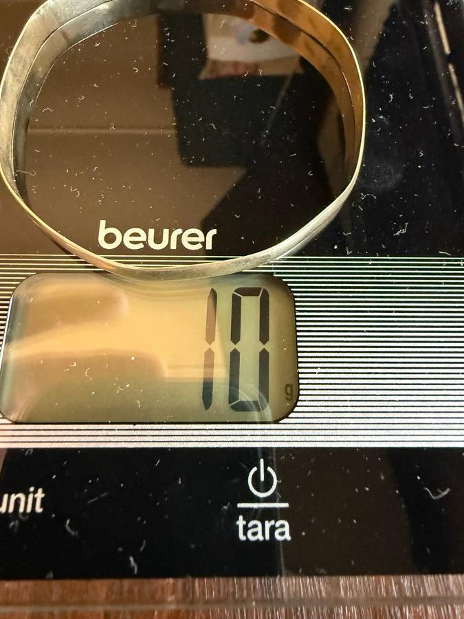 9CT GOLD BANGLE 9 GRAMS TOTAL