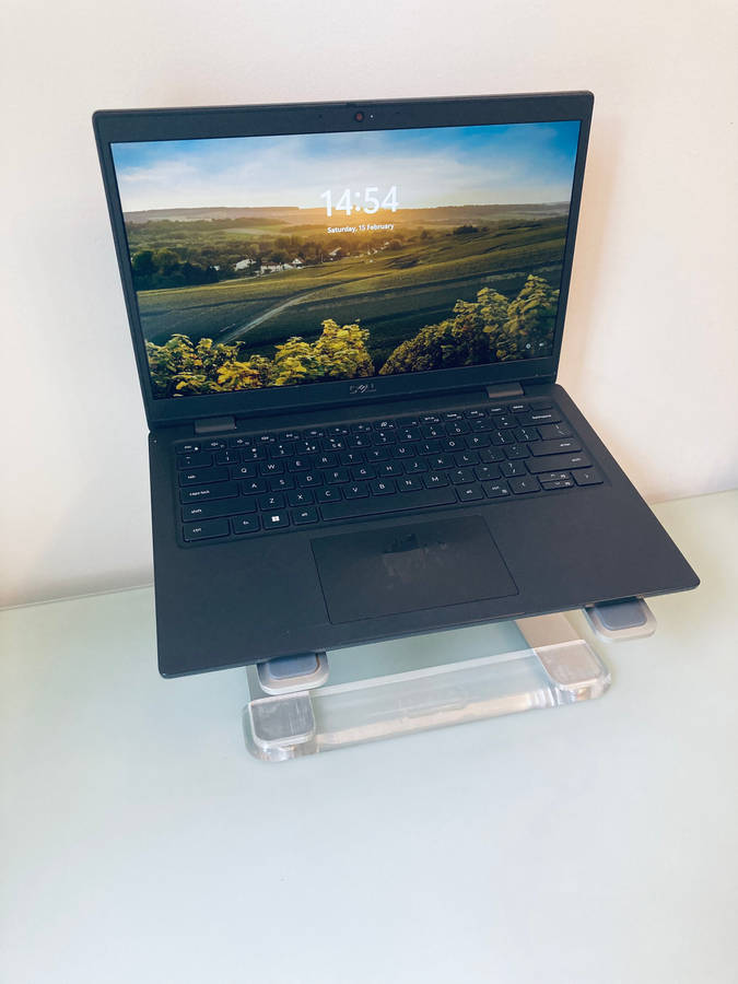 Dell Latitude 3420 (i5-1135G7, 8GB RAM, 256GB SSD) - 14" FHD - Some Cosmetic Wear and Tear