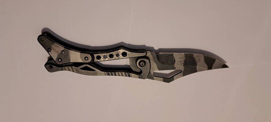 Camo Folding Columbia Knife