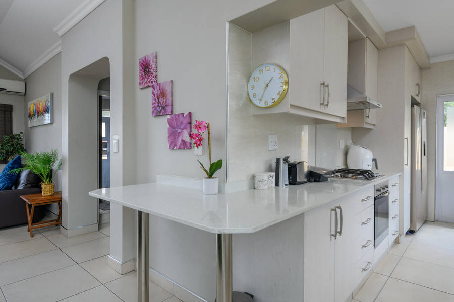 Villa Caylee Caribbean Estates - Various full weeks & weekends available - 8 Sleeper