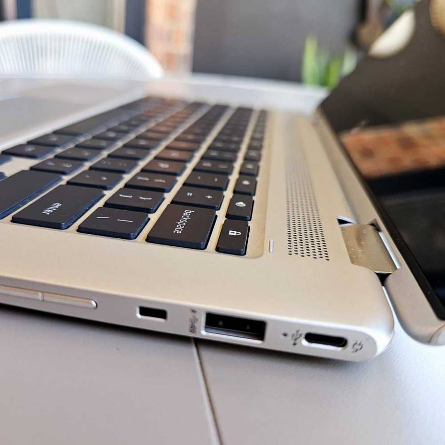 Hp chromebook x360 core i7 8th gen
