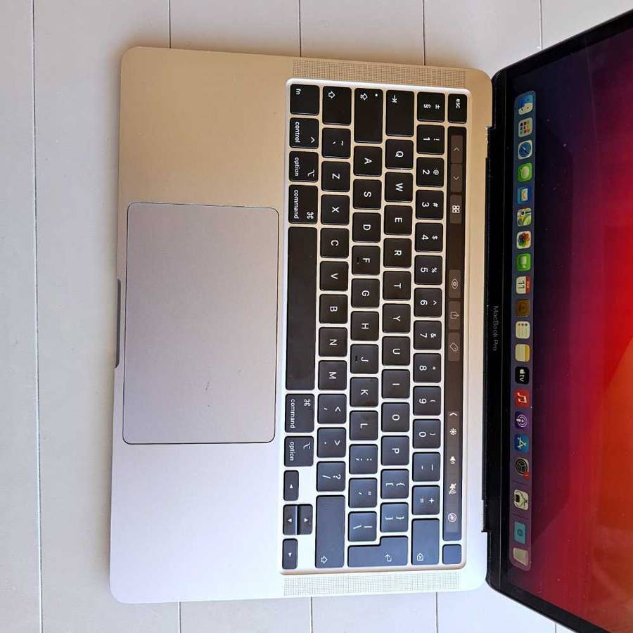 MacBook pro 2020 core i7