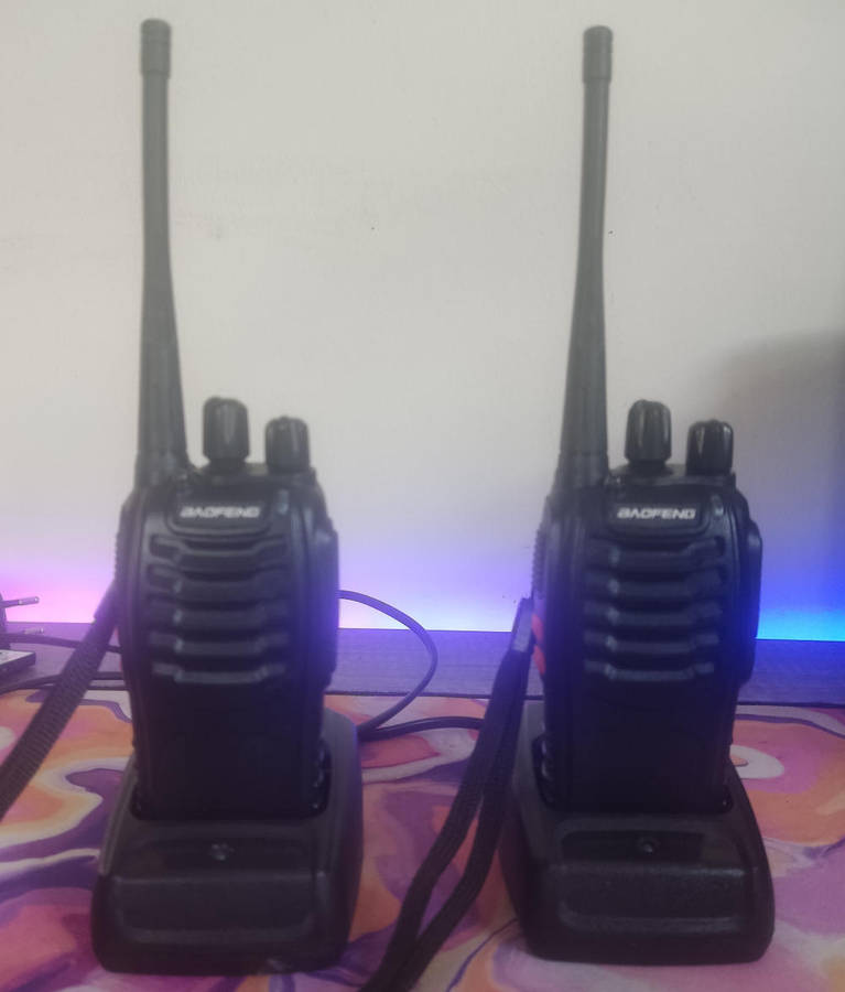 Long range walkie talkies