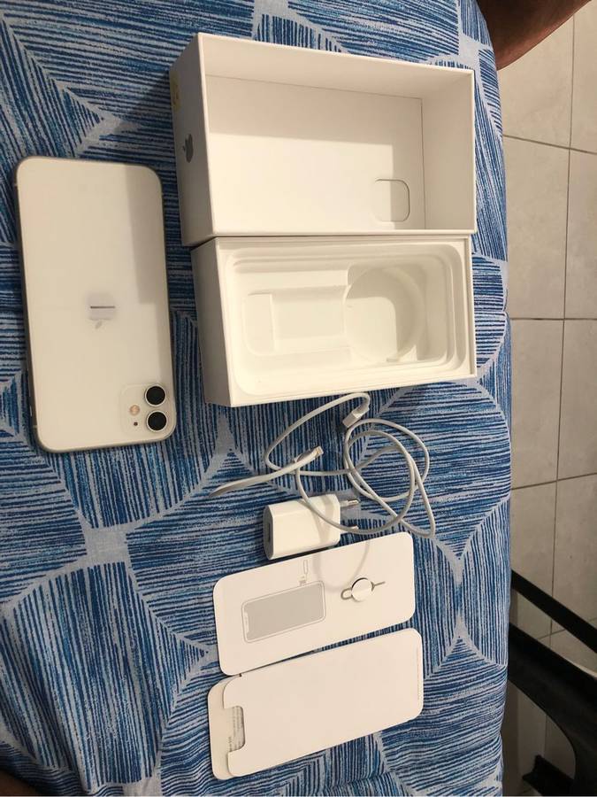 iPhone 11