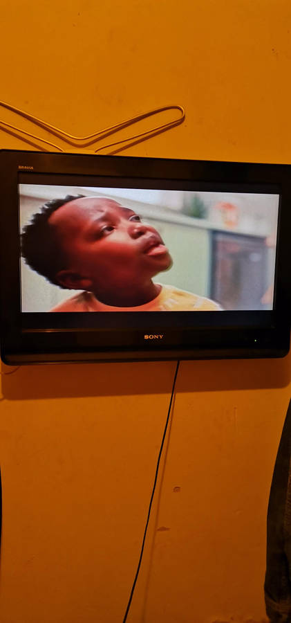 Sony Bravia KLV-32S400A (32 LCD HD TV)