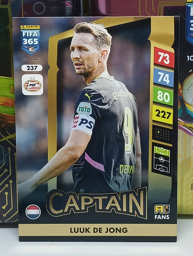 PANINI- FIFA365 2025- CAPTAIN- LUUK DE JONG #237