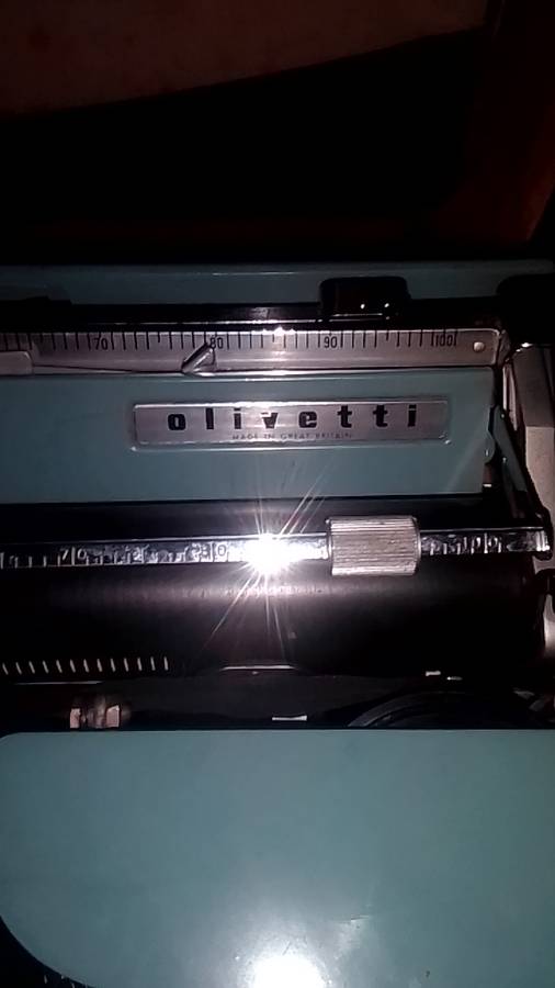Olivetti Latttera 22
