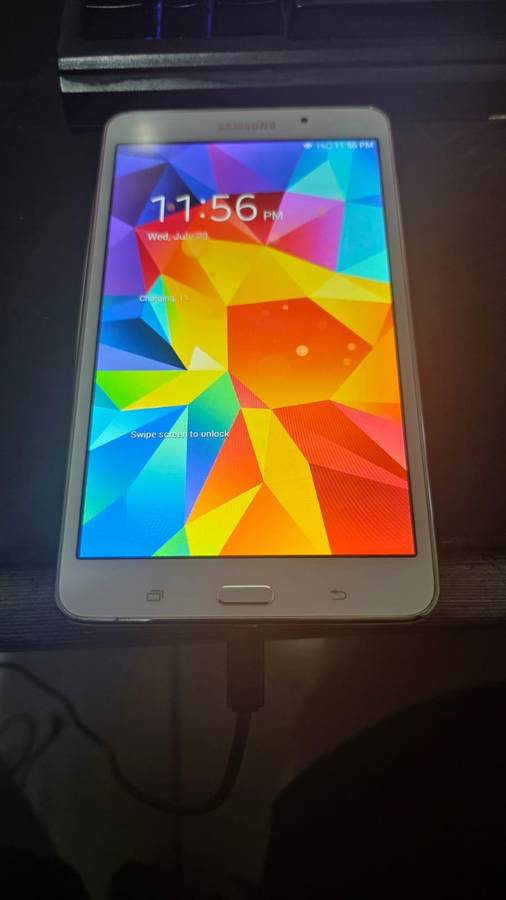 Galaxy Tab 4 7.0 (Please Read description)
