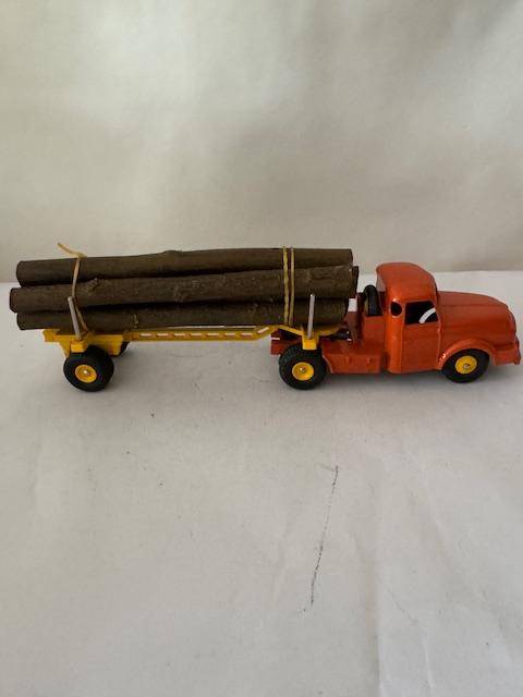Dinky Supertoys 36A - Atlas - Willeme Tractor & Lumber carrier