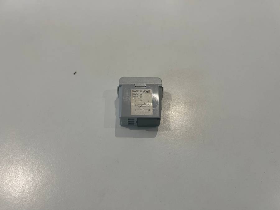 KNX TEMPERATURE SENSORS TITANIUM GW14799