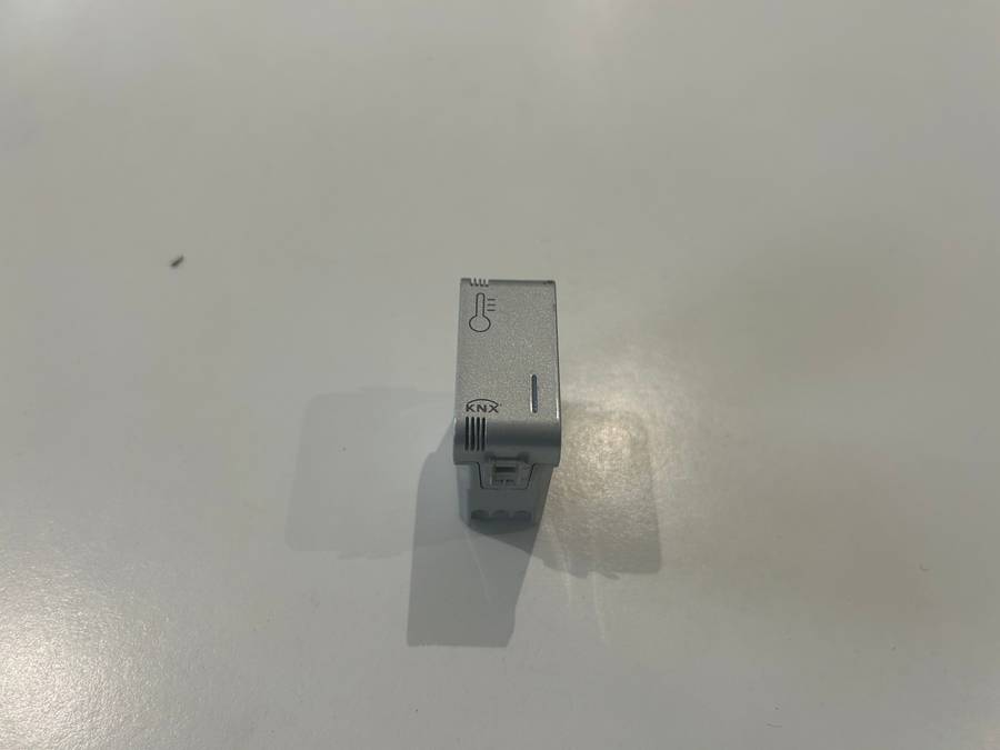 KNX TEMPERATURE SENSORS TITANIUM GW14799
