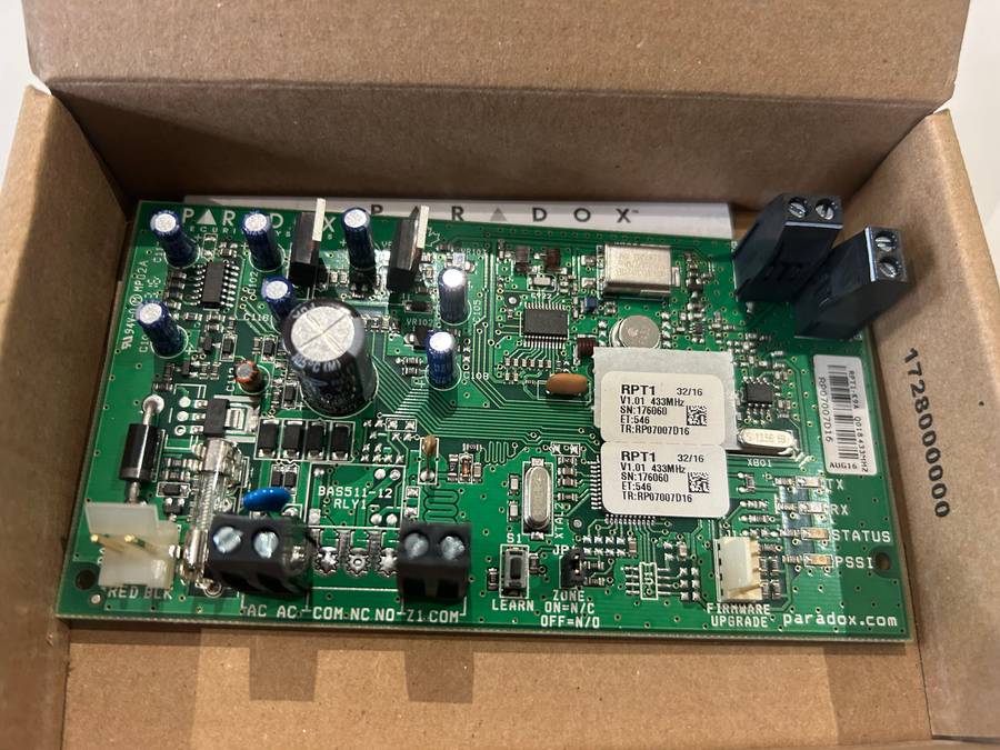 PARADOX MAGELLAN WIRELESS REPEATER RPT1