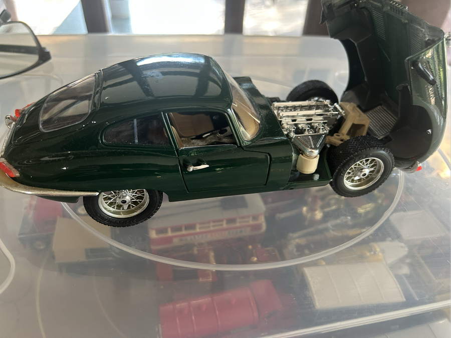 Jaguar E Type