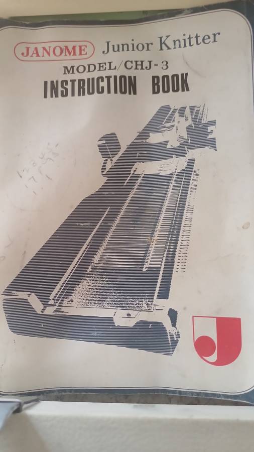 Janome Junior Knitter CHJ-3 knitting Machine