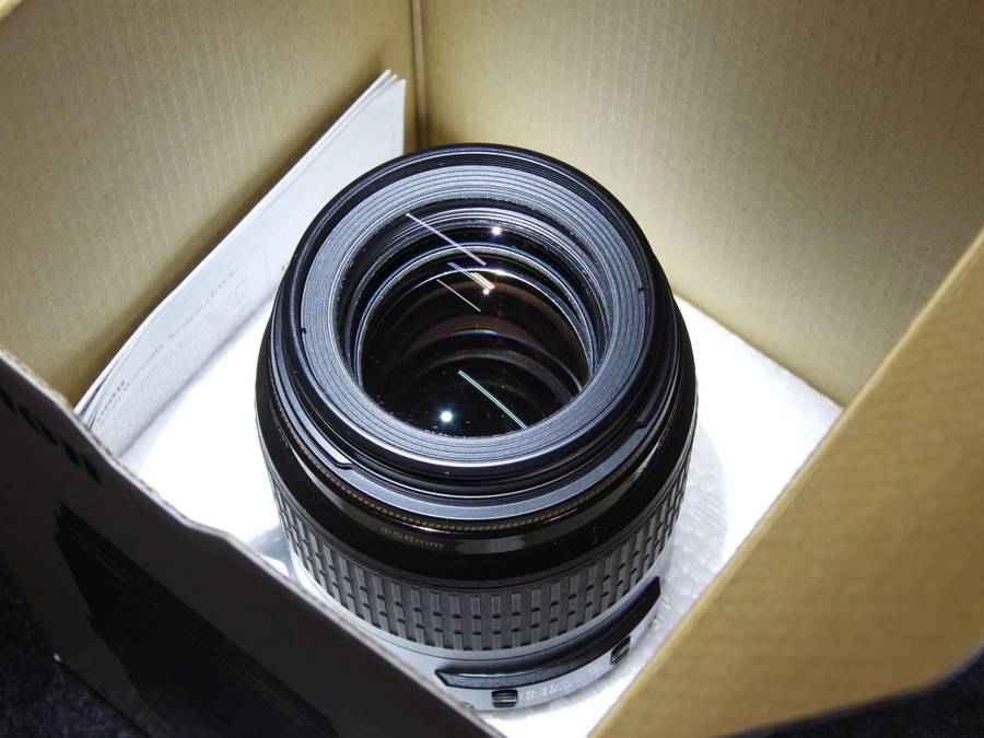 Canon EF 100mm f2.8 USM Macro Lens