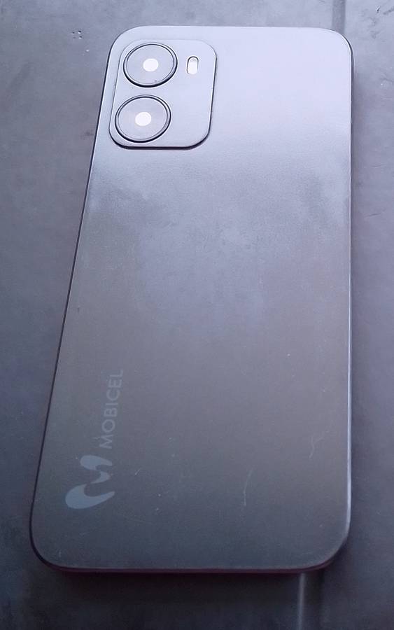 Mobicel F40- 4gb ram- 5"