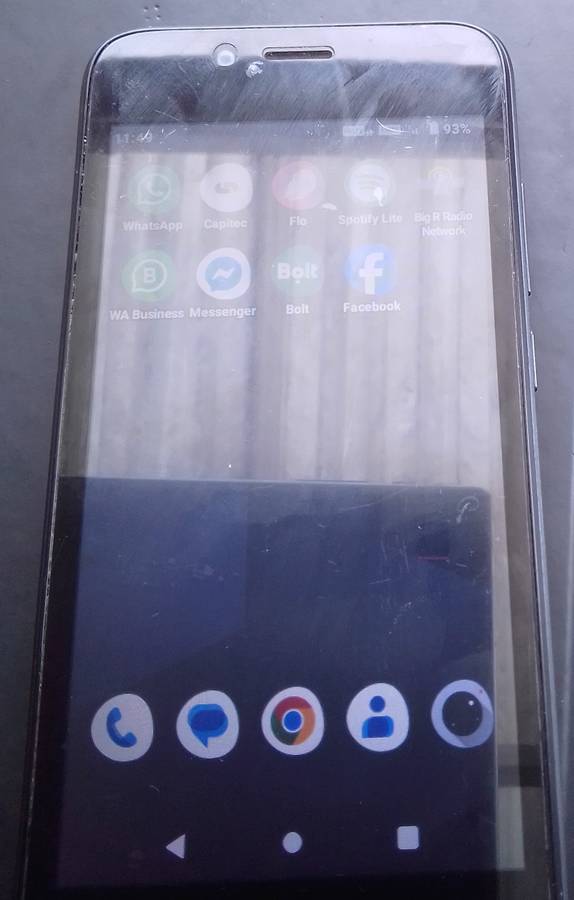 Mobicel F40- 4gb ram- 5"