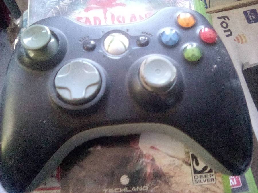 Xbox 360 Console Bundle with 14 Games and 3 Wireless Controllers