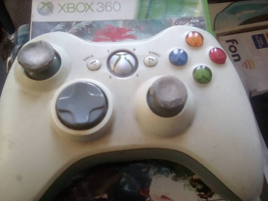 Xbox 360 Console Bundle with 14 Games and 3 Wireless Controllers
