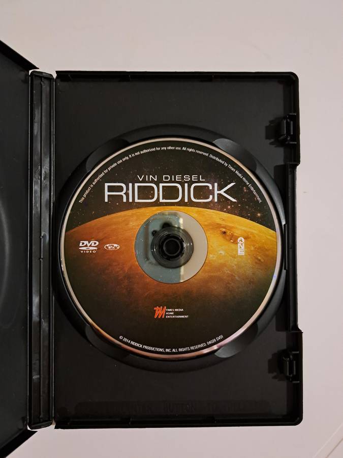 Riddick DVD (2013)