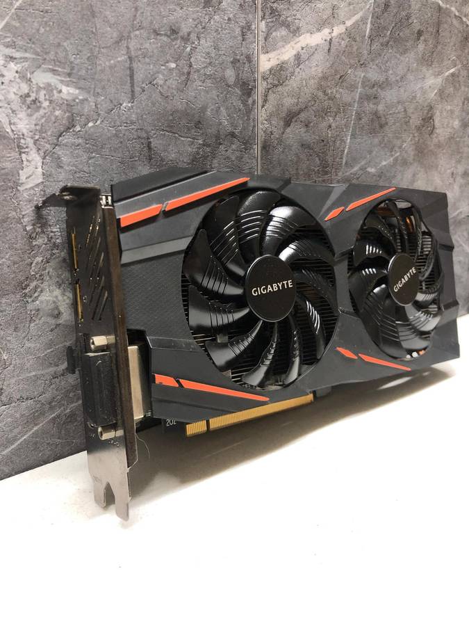 Gigabyte RX 570 4GB Gaming Edition  Beast Mode Activated!!