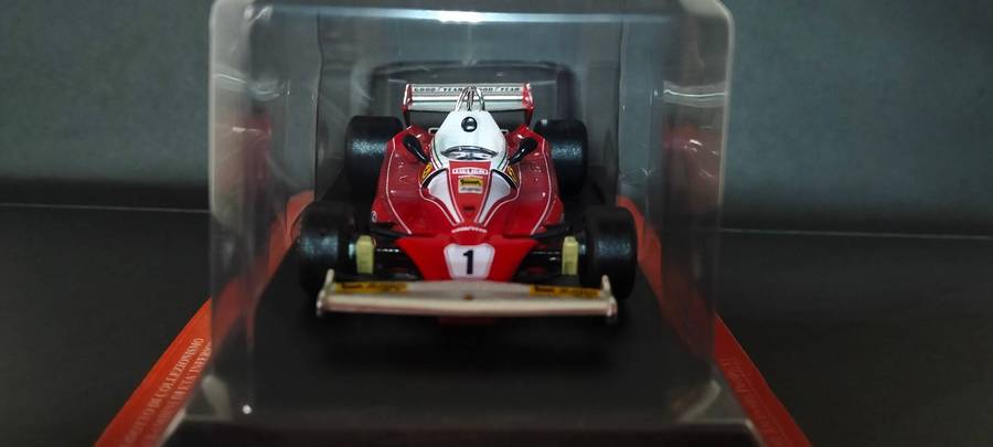 Ferrari F312 T2 Model Car
