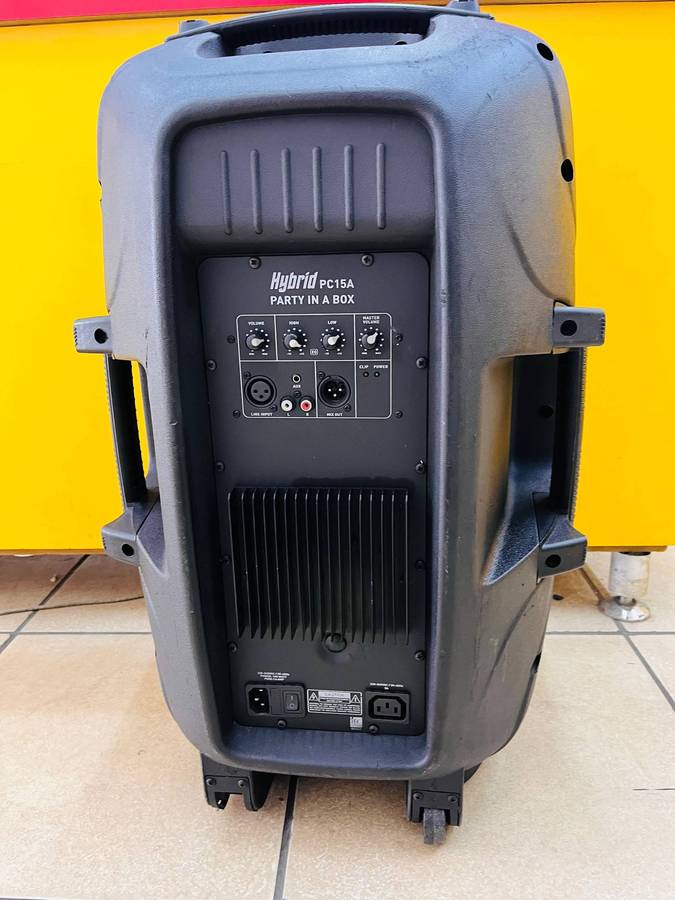 HYBRID PC 15 A PARTY IN A BOX ACTIVE SPEAKER