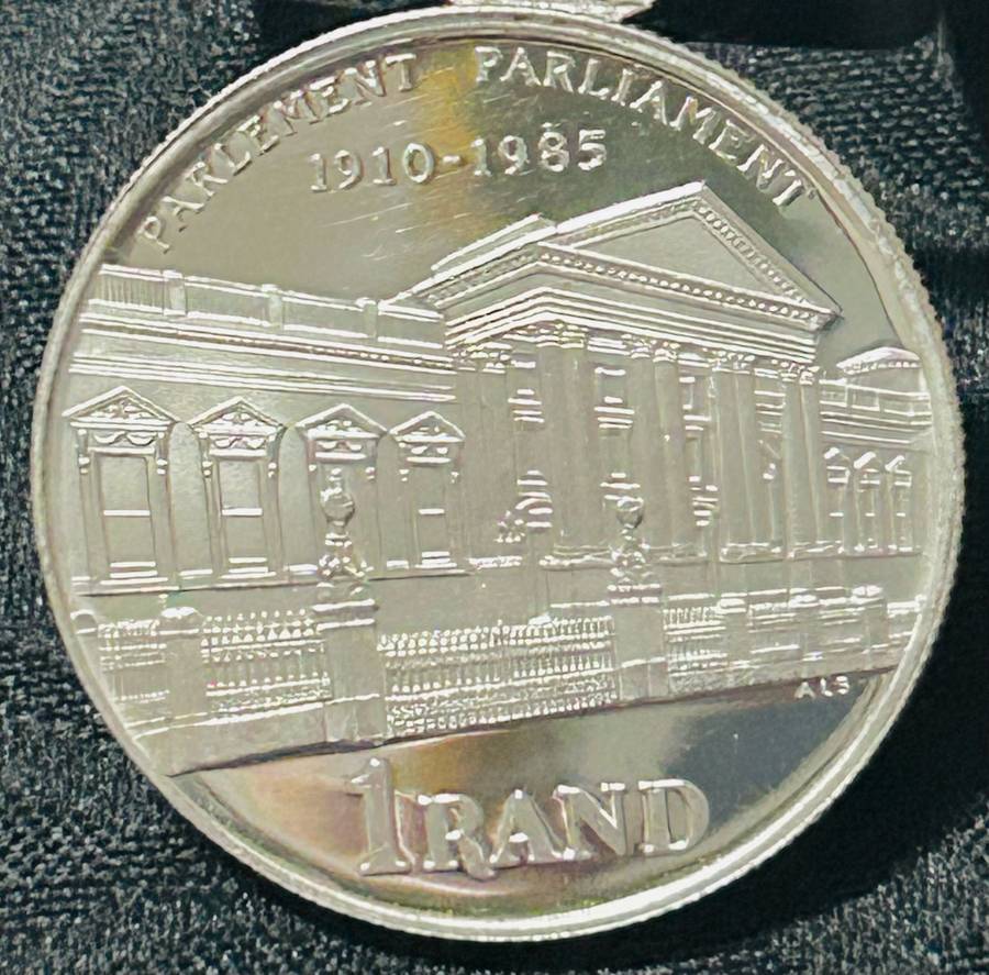 1985 SOUTH AFRICA PROOF SILVER R1 (75 th YEAR PARLIAMENT 1910-1985) BEAUTIFUL COIN