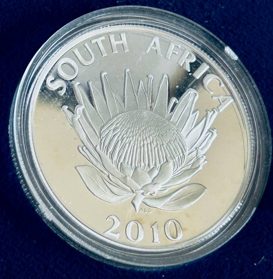   2010 SILVER PROOF R1 - NADINE GORDIMER  LOW PROOF MINTAGE 1939