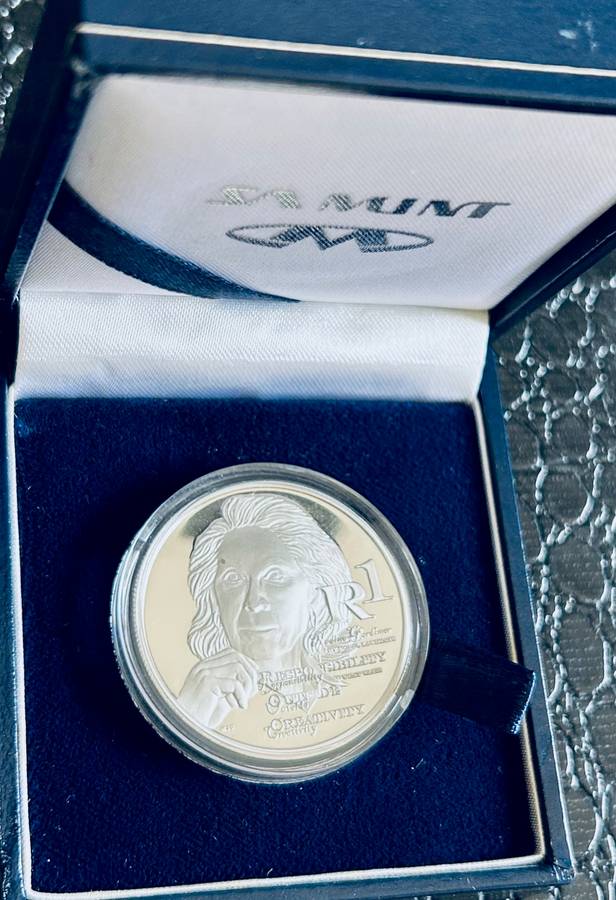   2010 SILVER PROOF R1 - NADINE GORDIMER  LOW PROOF MINTAGE 1939