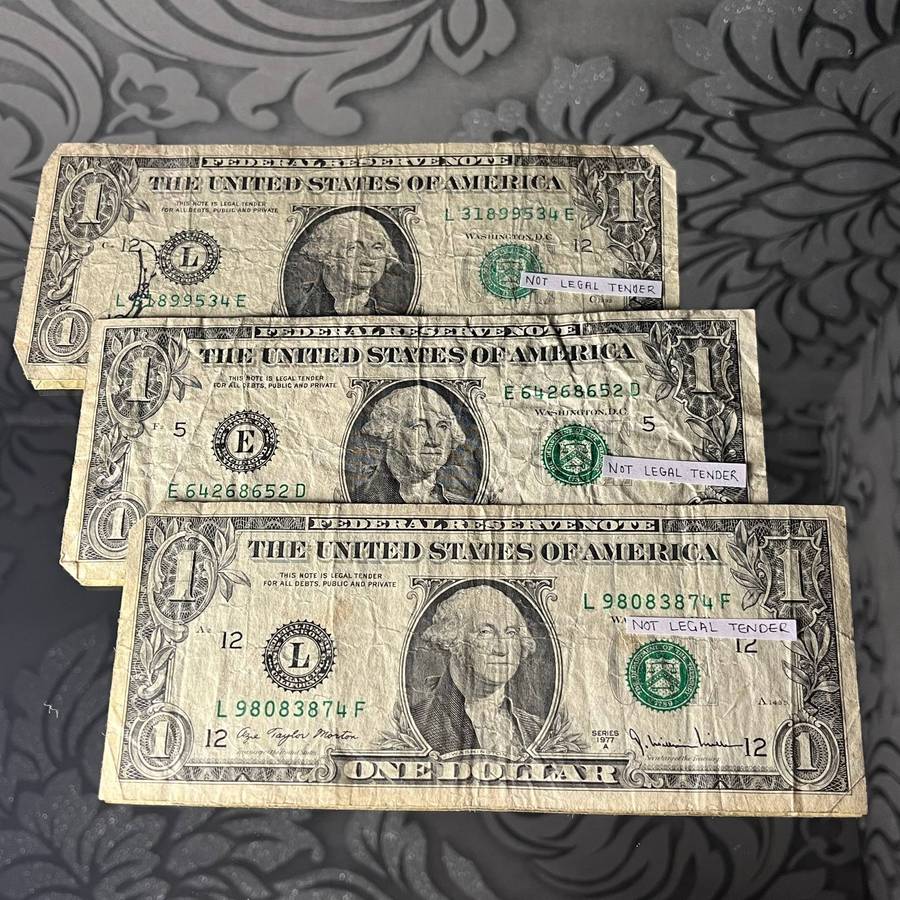3 x USA $1 Banknotes Collector Bundle  Federal Reserve Issue