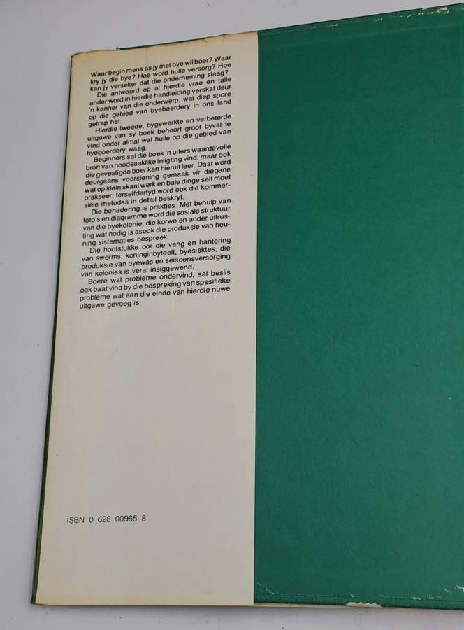Pre-Owned : Praktiese Byeboerdery in Suid Afrika-GP Beyleveld ISBN 0 628 00965 8 (Bee keeping)