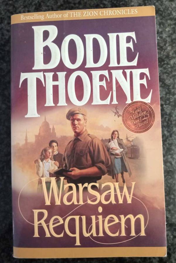 Book Bundle (13 pieces)