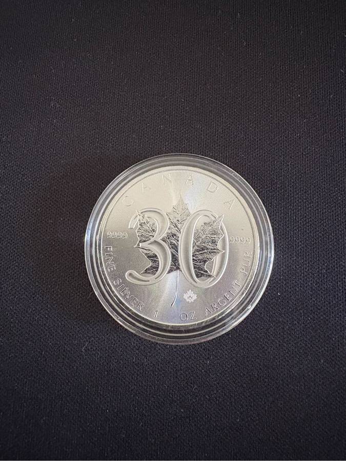1Oz Silver Bullion - 5 dollars 1988 - 2018 Canadian silver maple leaf
