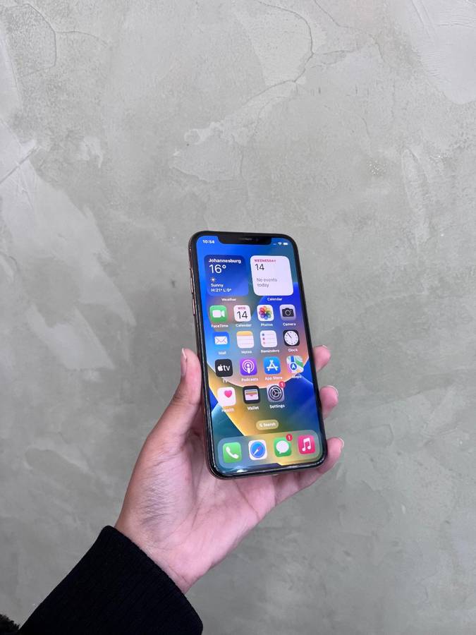 Apple iPhone XS 64GB Rose Gold (Reserved for a pre-arranged buyer.)