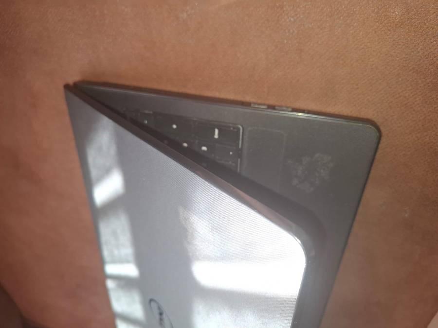 DELL INSPIRON Core i3 5th gen