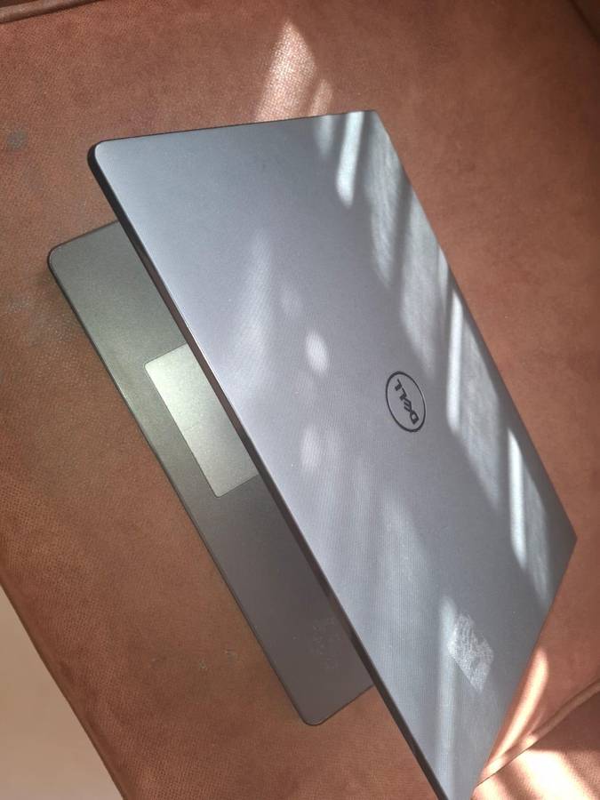 DELL INSPIRON Core i3 5th gen