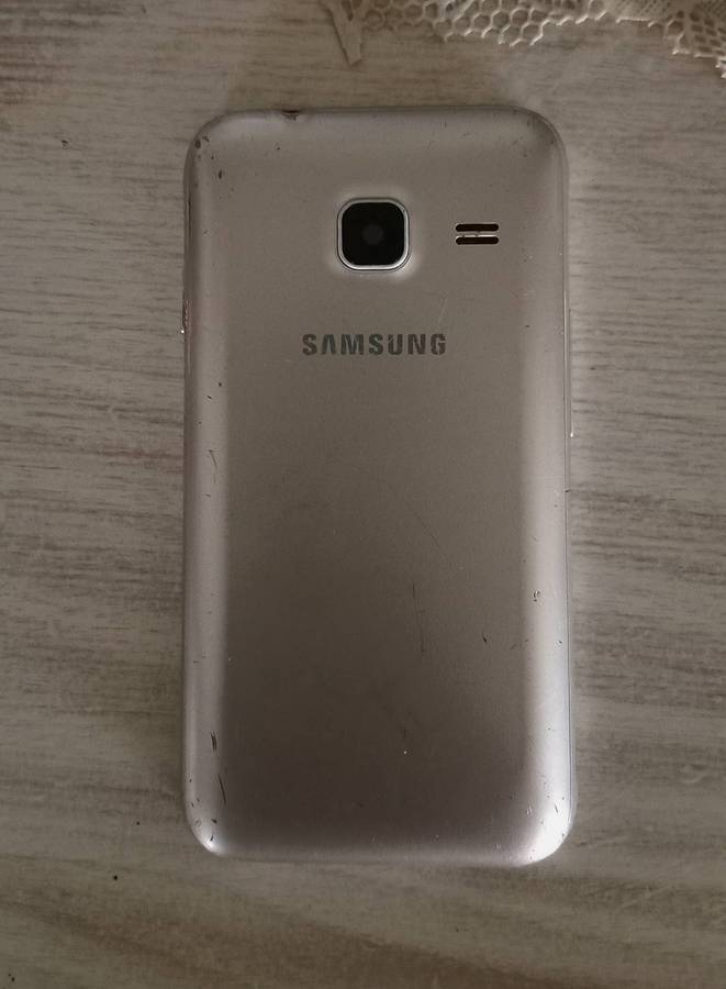 Samsung J1