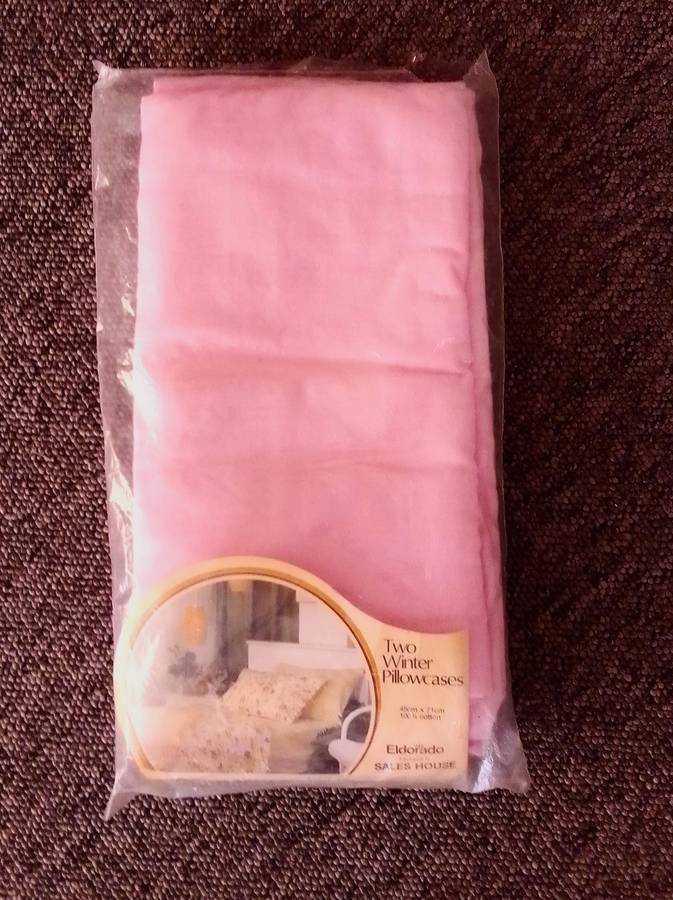 2 winter pillow cases