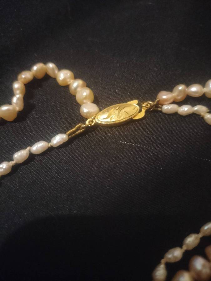 Vintage Freshwater pearls 16g MAKE AN OFFER