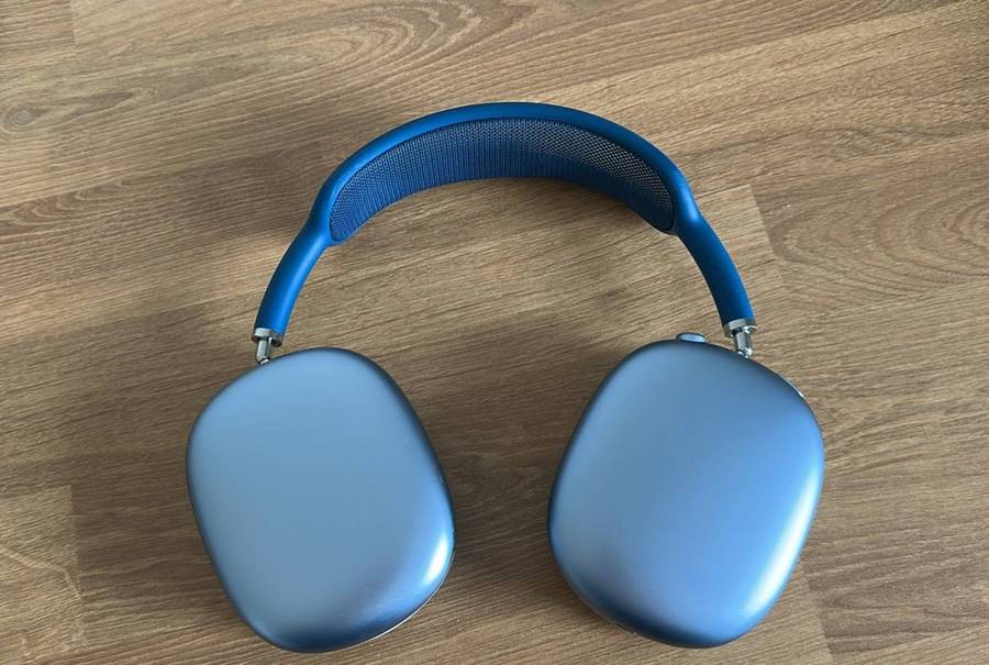 Apple AirPods Pro Max  Premium Wireless Over-Ear Headphones