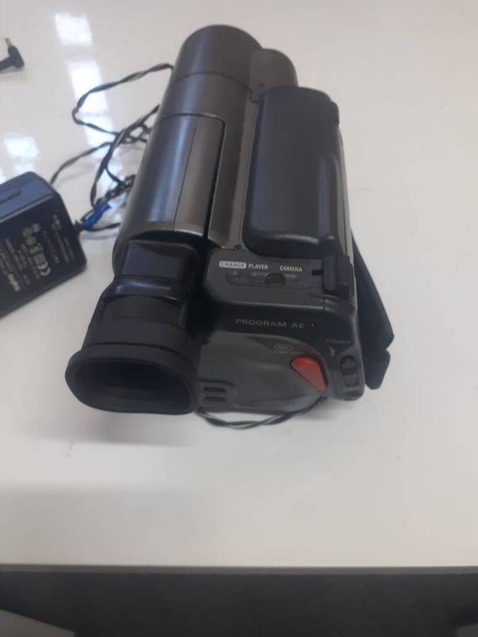 SANYO VIDEO CAMERA
